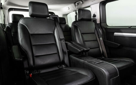 Peugeot Traveller I, 2020 год, 2 899 000 рублей, 20 фотография