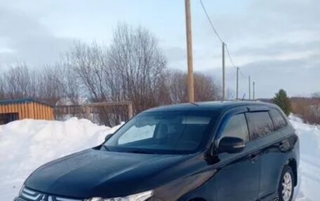 Mitsubishi Outlander III рестайлинг 3, 2013 год, 1 380 000 рублей, 1 фотография