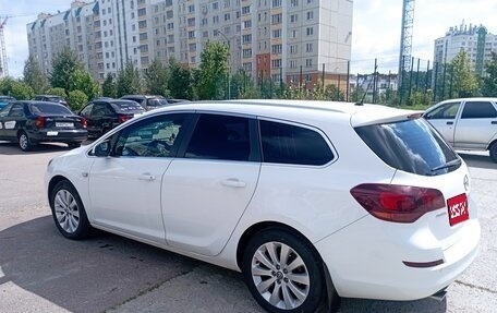 Opel Astra J, 2012 год, 560 000 рублей, 1 фотография