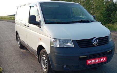 Volkswagen Transporter T5 рестайлинг, 2006 год, 800 000 рублей, 2 фотография