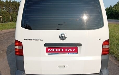 Volkswagen Transporter T5 рестайлинг, 2006 год, 800 000 рублей, 3 фотография