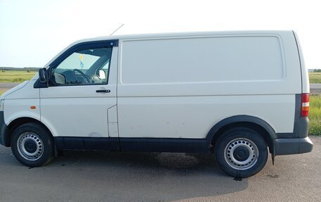 Volkswagen Transporter T5 рестайлинг, 2006 год, 800 000 рублей, 5 фотография