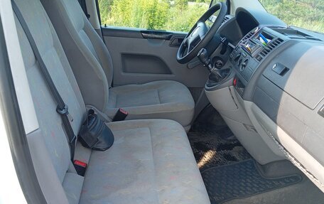 Volkswagen Transporter T5 рестайлинг, 2006 год, 800 000 рублей, 9 фотография