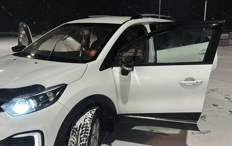 Renault Kaptur I рестайлинг, 2019 год, 1 135 000 рублей, 5 фотография