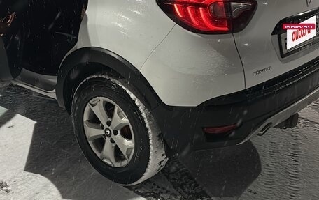 Renault Kaptur I рестайлинг, 2019 год, 1 135 000 рублей, 6 фотография