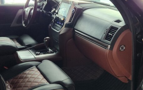 Toyota Land Cruiser 200, 2015 год, 5 151 000 рублей, 4 фотография