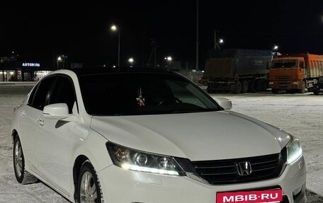 Honda Accord IX рестайлинг, 2013 год, 1 400 000 рублей, 9 фотография