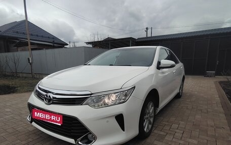 Toyota Camry, 2015 год, 1 750 000 рублей, 2 фотография
