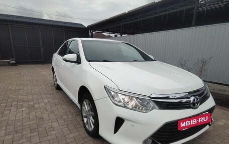 Toyota Camry, 2015 год, 1 750 000 рублей, 3 фотография