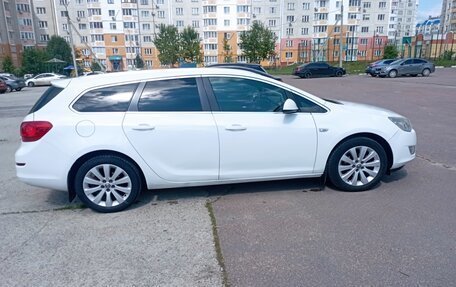 Opel Astra J, 2012 год, 560 000 рублей, 3 фотография