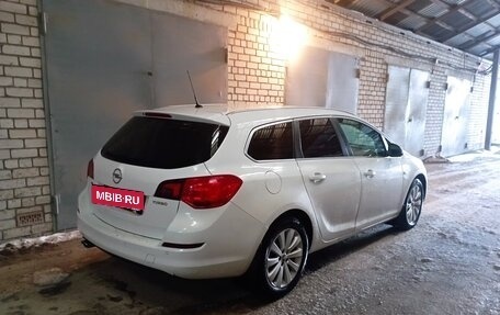 Opel Astra J, 2012 год, 560 000 рублей, 28 фотография