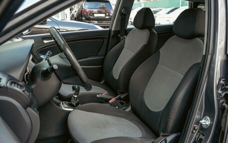 Hyundai Solaris II рестайлинг, 2012 год, 720 000 рублей, 10 фотография