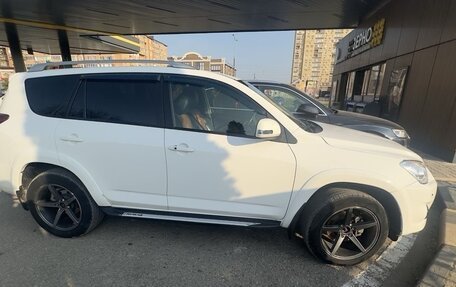 Toyota RAV4, 2011 год, 1 700 000 рублей, 2 фотография