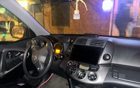 Toyota RAV4, 2011 год, 1 700 000 рублей, 6 фотография