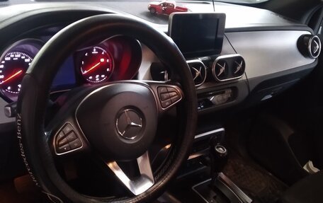 Mercedes-Benz X-Класс I, 2018 год, 3 800 000 рублей, 6 фотография