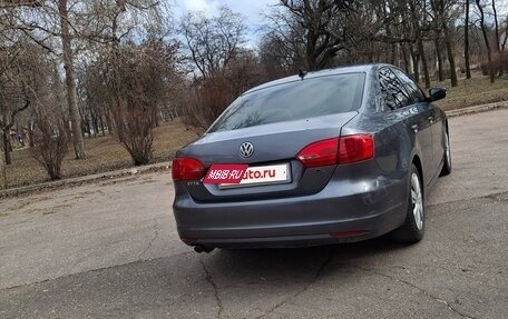 Volkswagen Jetta VI, 2013 год, 1 250 000 рублей, 3 фотография