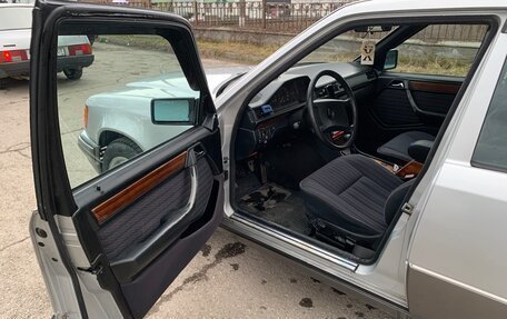 Mercedes-Benz W124, 1991 год, 350 000 рублей, 11 фотография