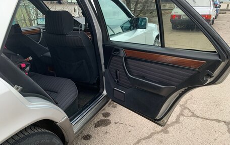 Mercedes-Benz W124, 1991 год, 350 000 рублей, 14 фотография