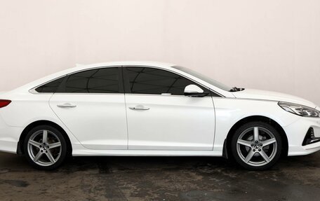 Hyundai Sonata VIII, 2019 год, 1 999 000 рублей, 3 фотография