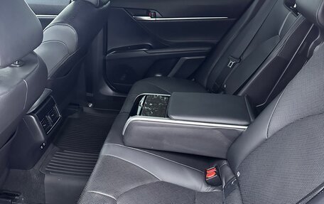 Toyota Camry, 2021 год, 3 490 000 рублей, 8 фотография