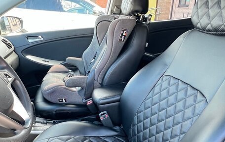 Hyundai Solaris II рестайлинг, 2015 год, 980 000 рублей, 12 фотография