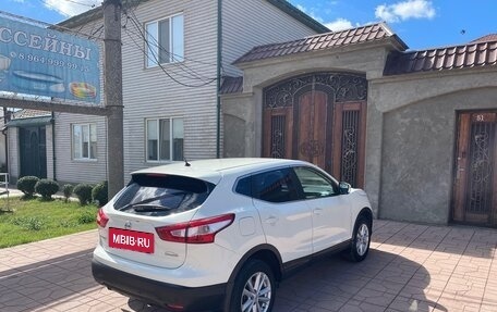 Nissan Qashqai, 2015 год, 1 250 000 рублей, 2 фотография