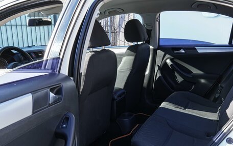 Volkswagen Jetta VI, 2012 год, 800 000 рублей, 13 фотография