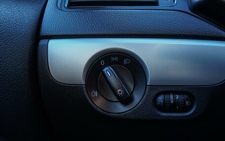 Volkswagen Jetta VI, 2012 год, 800 000 рублей, 18 фотография