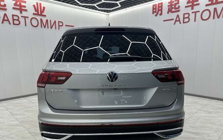 Volkswagen Tiguan II, 2023 год, 2 720 000 рублей, 5 фотография