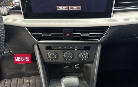 Volkswagen Tiguan II, 2023 год, 2 720 000 рублей, 14 фотография