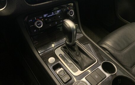 Volkswagen Touareg III, 2017 год, 3 200 000 рублей, 10 фотография