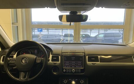 Volkswagen Touareg III, 2017 год, 3 200 000 рублей, 8 фотография