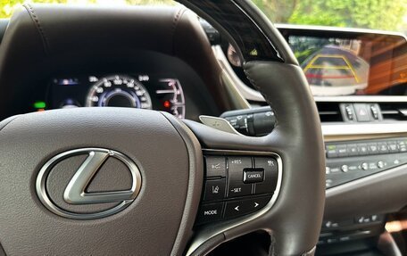 Lexus ES VII, 2021 год, 3 950 000 рублей, 25 фотография