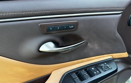 Lexus ES VII, 2021 год, 3 950 000 рублей, 21 фотография