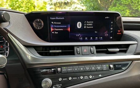 Lexus ES VII, 2021 год, 3 950 000 рублей, 24 фотография