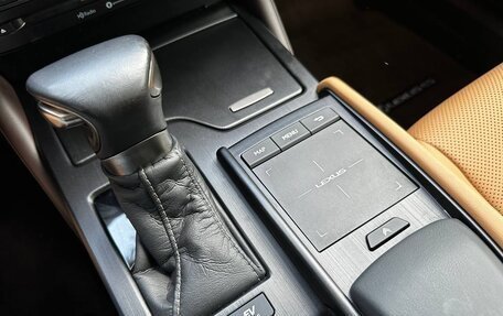 Lexus ES VII, 2021 год, 3 950 000 рублей, 22 фотография