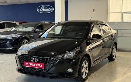 Hyundai Solaris II рестайлинг, 2021 год, 1 690 000 рублей, 1 фотография