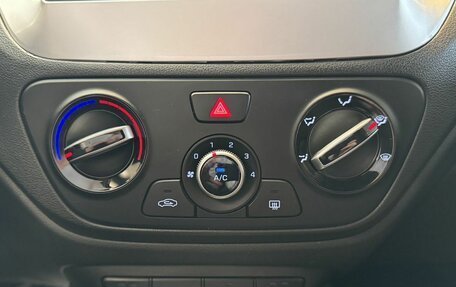 Hyundai Solaris II рестайлинг, 2021 год, 1 690 000 рублей, 18 фотография