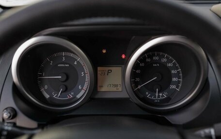 Toyota Land Cruiser Prado 150 рестайлинг 2, 2014 год, 3 085 000 рублей, 13 фотография