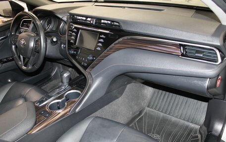 Toyota Camry, 2020 год, 2 897 000 рублей, 9 фотография