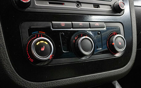 Volkswagen Scirocco III рестайлинг, 2011 год, 1 149 000 рублей, 15 фотография