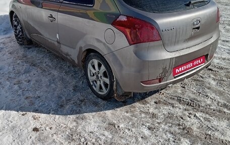 KIA cee'd I рестайлинг, 2008 год, 500 000 рублей, 1 фотография