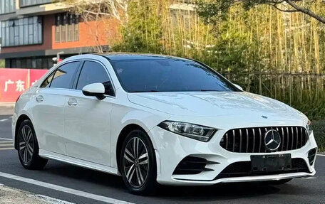 Mercedes-Benz A-Класс, 2022 год, 1 895 123 рублей, 3 фотография