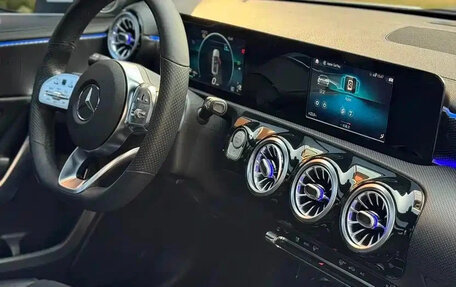 Mercedes-Benz A-Класс, 2022 год, 1 895 123 рублей, 10 фотография