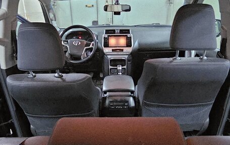 Toyota Land Cruiser Prado 150 рестайлинг 2, 2018 год, 4 650 000 рублей, 7 фотография