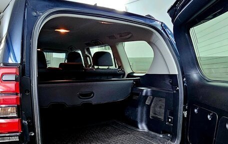 Toyota Land Cruiser Prado 150 рестайлинг 2, 2018 год, 4 650 000 рублей, 6 фотография