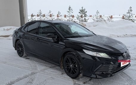 Toyota Camry, 2021 год, 2 750 000 рублей, 3 фотография