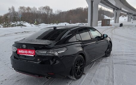 Toyota Camry, 2021 год, 2 750 000 рублей, 5 фотография