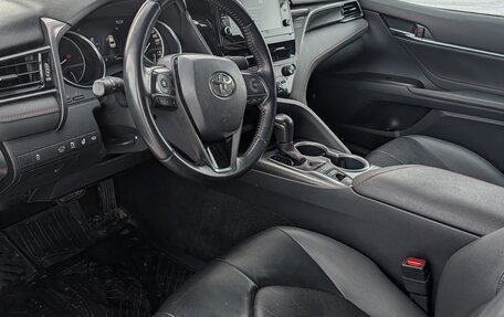 Toyota Camry, 2021 год, 2 750 000 рублей, 7 фотография