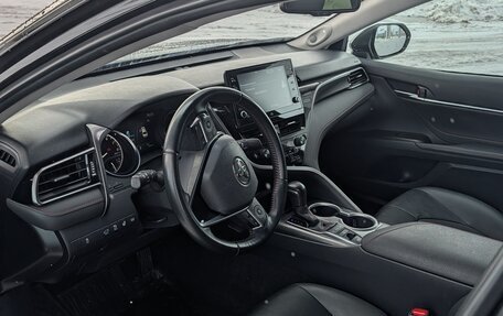 Toyota Camry, 2021 год, 2 750 000 рублей, 6 фотография